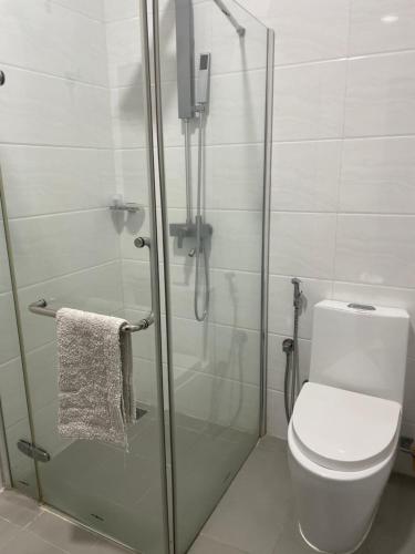 In the heart of Colombo 2 Bedrooms Apartment - image 12