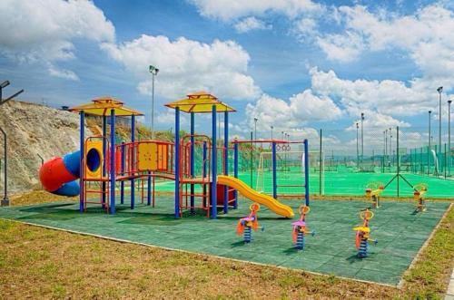 兒童遊樂場