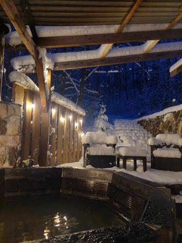 Коло Гір in Kolochava