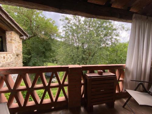 Uitzicht, Can Banal - Camping y Masia Rural in Montagut i Oix