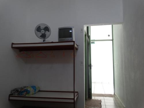 Standard Triple Room image 4
