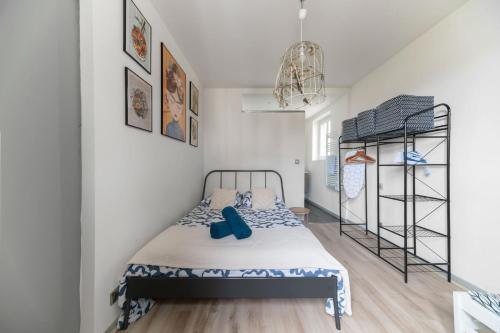 1 double bed, 1 sofa bed
