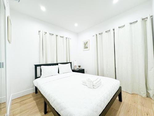 Cozy 2BR Escape in West LA - CM-HH in Hidden Hills, USA