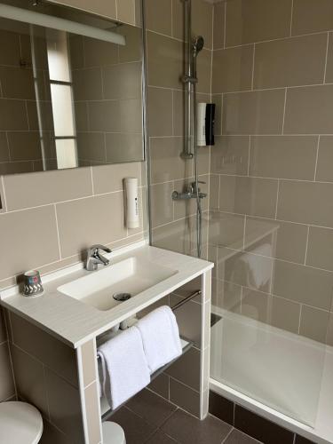 Twin room, air conditioning