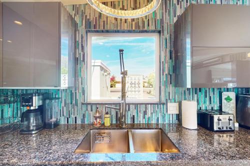 Sunny Dunes Oasis - 11582 in Palm Springs, USA