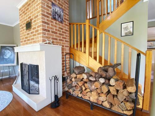 Aussie Escape Poolside Comfort and Relaxation in 坎貝爾