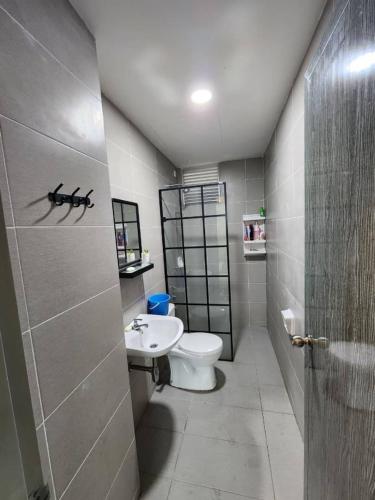 Homestay Idaman Meru - Tap to explore photos