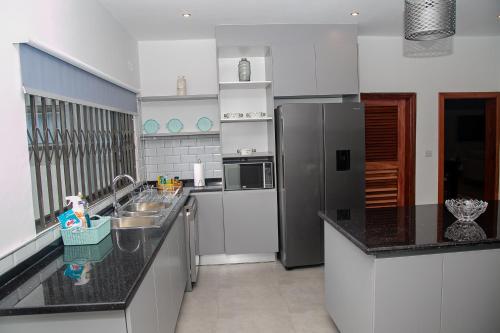 ห้องครัว, Home 458 Easy Stay in เชลสตัน