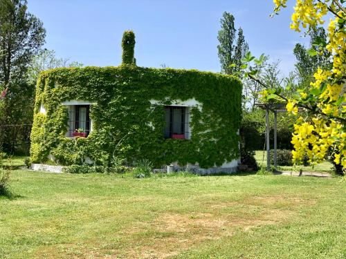 花園, 托雷農場酒店 (Masseria La Torre) in 馬里耶