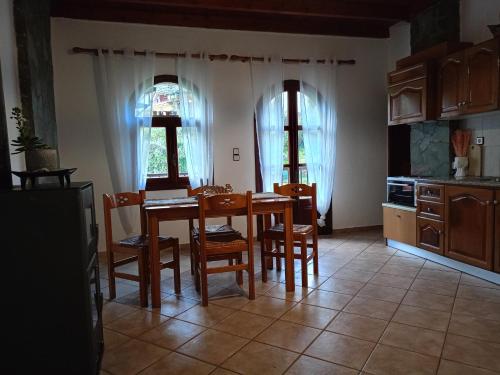 Panorama Apartment in Innachori