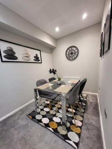 Cosy Four Bedroom Home