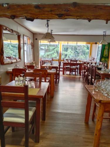 Restaurante, Hosteria Lekun Lekun in Puerto Manzano