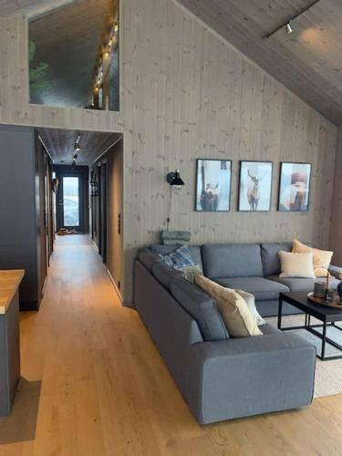 Modern cabin with a Mountain View in Nesbyen
