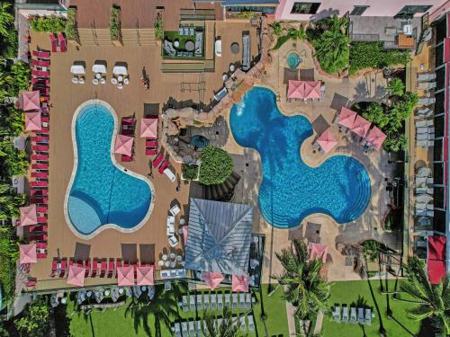 Ocean View Serenity Condo Beach Service 915 in Miami Beach, USA