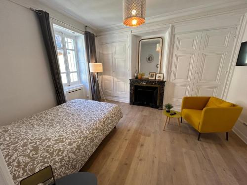 Studio Cosy Charme Ancien in Thizy-les-Bourgs