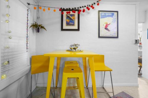 Whimsical Berkeley Bungalow in Berkeley