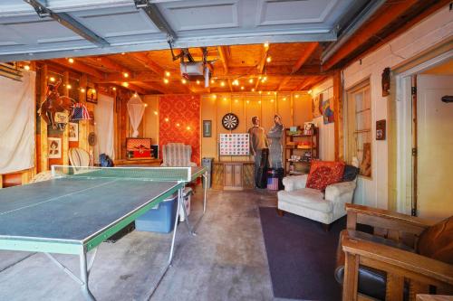 Whimsical Berkeley Bungalow in Berkeley