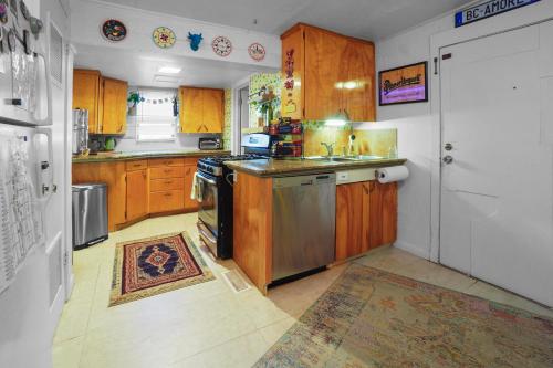 Whimsical Berkeley Bungalow in Berkeley