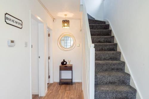 Enchanting 4 spacious bedrooms, Birmingham (photo 8)