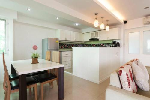 佳拉瑞通大廈 Galare Thong Tower