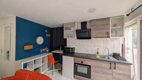 Зручності, Studio calme dans un quartier résidentiel - Proche Paris (Studio calme dans un quartier residentiel - Proche Paris) in Карьера-сюр-Сен