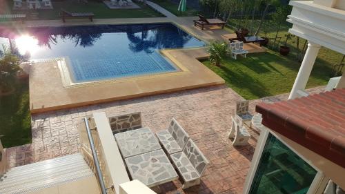 파타야 이스트 쇼어 파타야 리조트 (East Shore Pattaya Resort) 3성급 호텔 로비