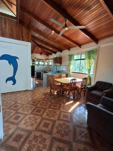 Betania House in Drake Bay