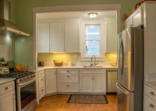 Yosomite Gateway Historic Victorian with Modern Touch in Sonora (CA)