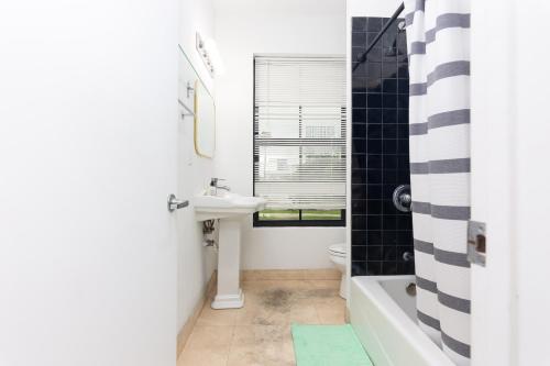 Home Miami Downtown - Wynwood area with backyard - Art District near Beach in Miami, USA