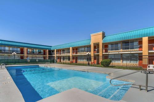 Quality Inn Tucumcari - image 13