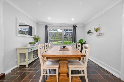 Iekārtas, Meadowbrook Lodge Orange - Peaceful country getaway, walk to nearest cellar door, mins drive from 10 in Lidster