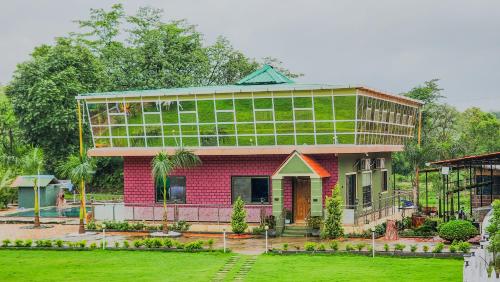 Nature's Villa, Karjat