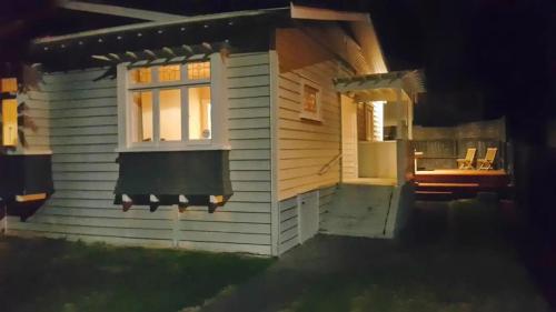 Cozy Home Stay at Hillsborough Road - Auckland City, Окленд (фото 2)