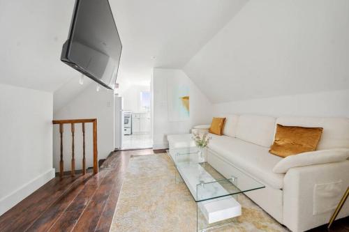 NYC Luxury 1BR PRIME Location and Free Parking in Yonkers, USA