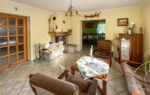 Awesome home in Lidzbark Warminski with Sauna and 5 Bedrooms - image 4