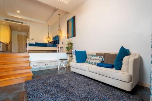 Ocean Pearl Residence near Promthep Cape