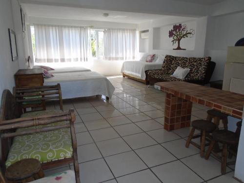 Hotel Oasis Cuyutlan – Cuyutlán, TX