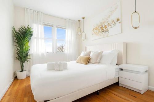 Prime Luxury NY w Free Parking and Mins to Downtown in White Plains, USA
