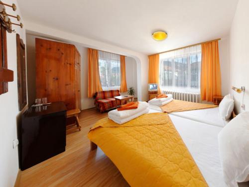 Family Hotel Alpin - 91 - 1 min walk to city centre – Bansko, NC