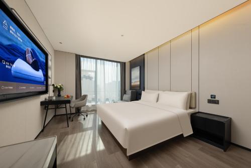 . Atour Hotel Chengdu Wenjiang Fengxihe Metro Station