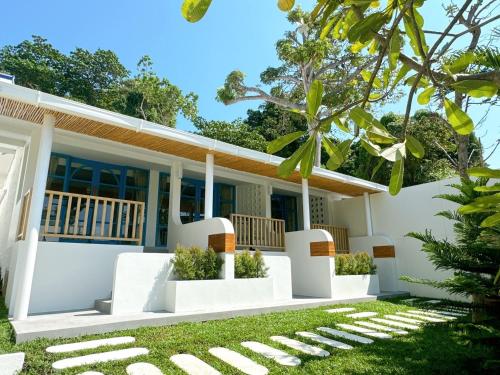 Kerala Coco Resort Room Type - Quadruple Room with Garden View