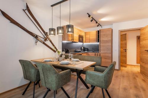 2 bedrooms, 3 beds