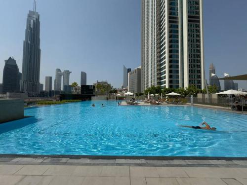 2BR near Dubai Mall, Burj views!, Dubaï (photo 2)