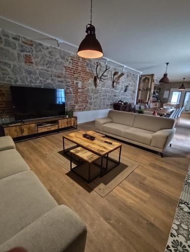 Villa MILIA
