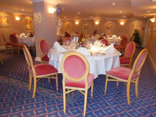 Hotel Riviera - image 13
