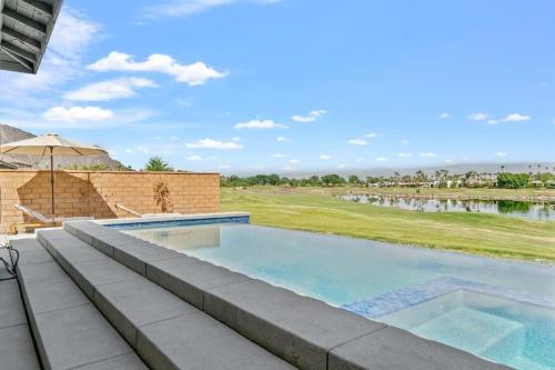 Desert Paradise by VARE 18th Hole Golf Views at PGA West in La Quinta, USA