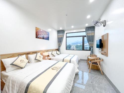 HagiangTrips Hotel - Tours & Motorbike Rental, Ha Giang