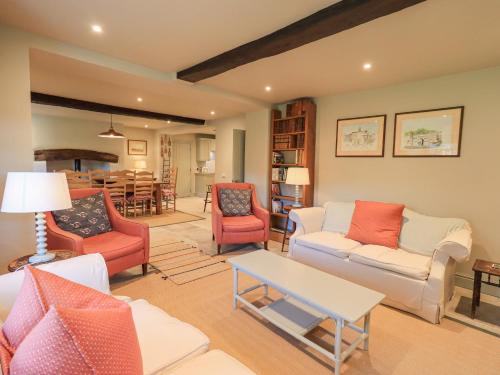 Exterior view, Green Yew in Winster