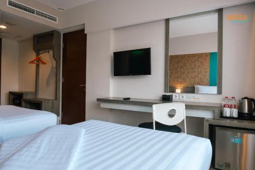 Superior Double or Twin Room image 3