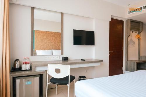 Superior Double or Twin Room image 4